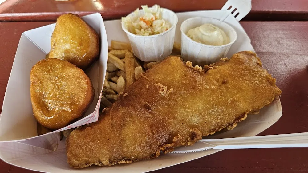 Fish Fry Sandwich in a Basket